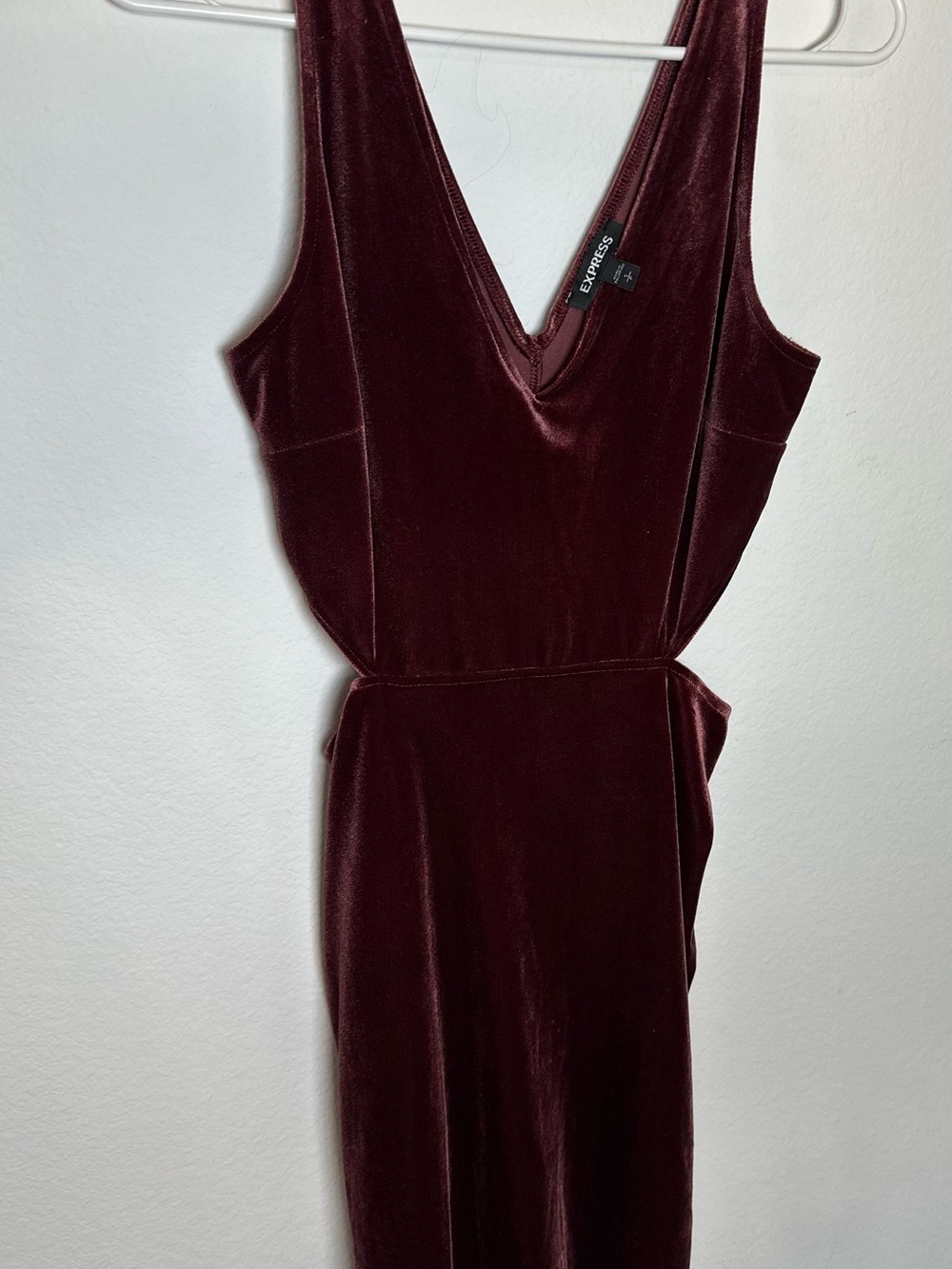 Express Velvet V-Neck Dress in Burgundy